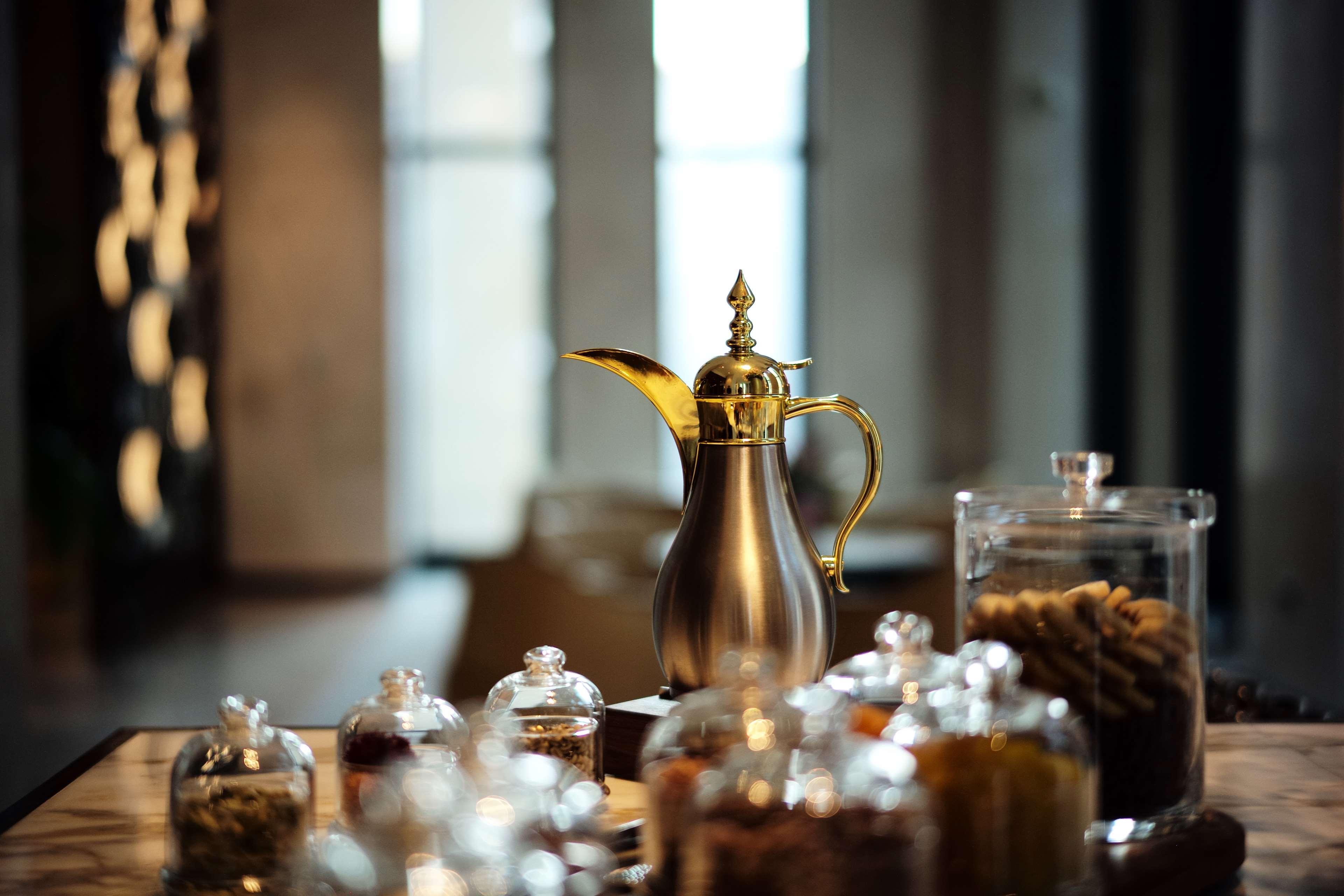多哈柏悦酒店 外观 照片 Dallah coffee pot