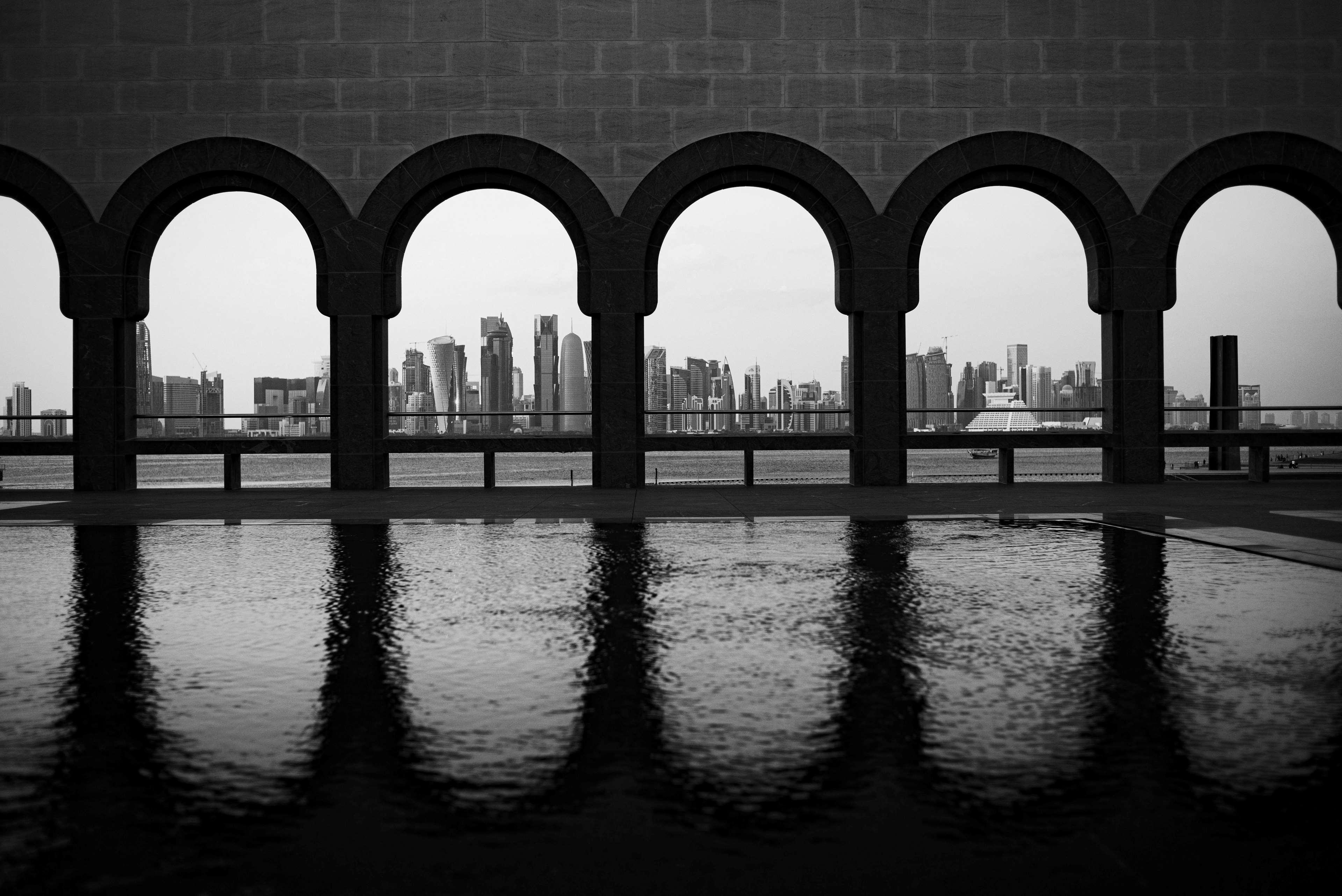 多哈柏悦酒店 外观 照片 View of the skyline from the mosque